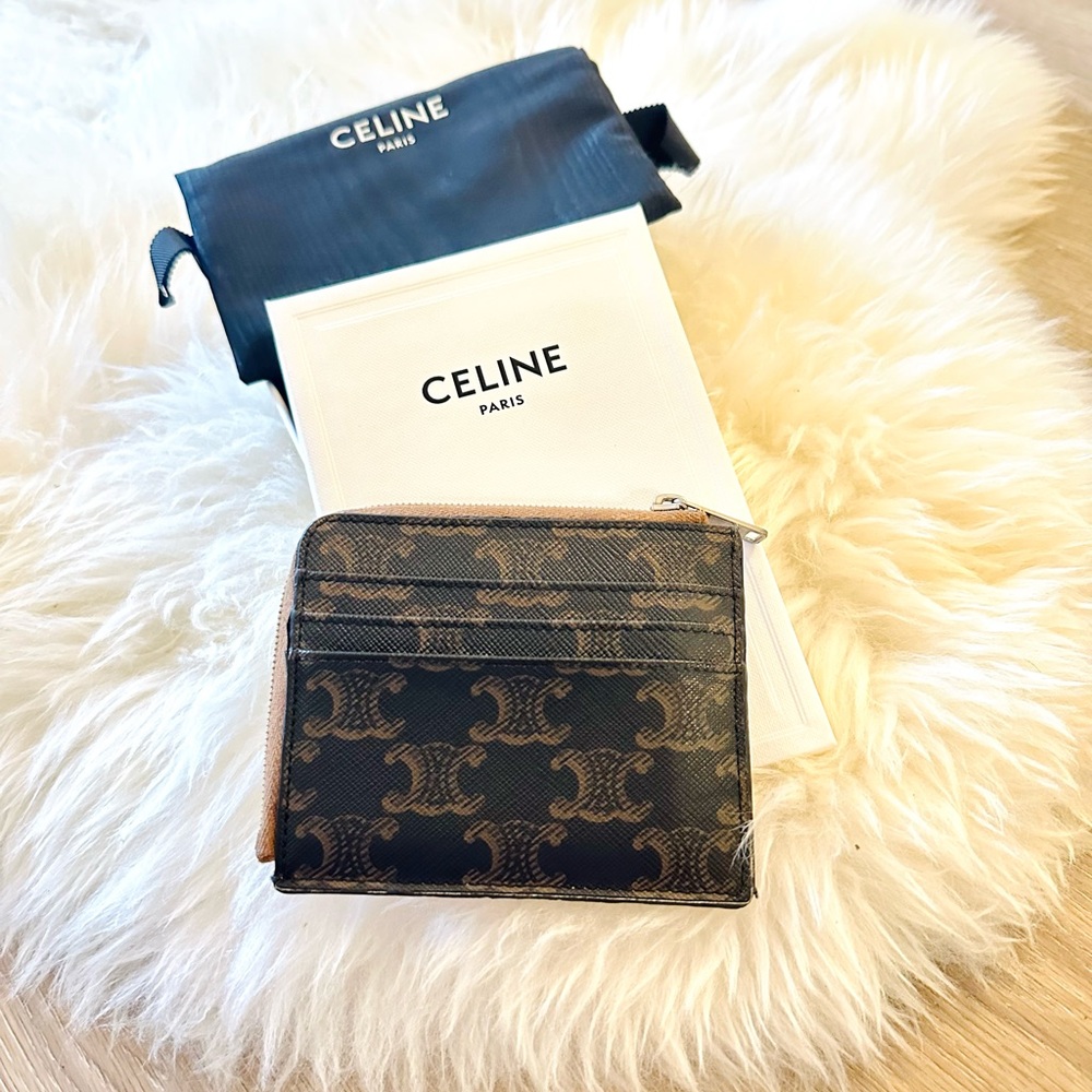 CELINE Triomphe x Calfskin Zipped Card Holder w. Purse